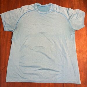 Men’s lululemon tshirt